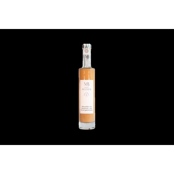 Liquore alla panna con gusto di nocciola e genziana